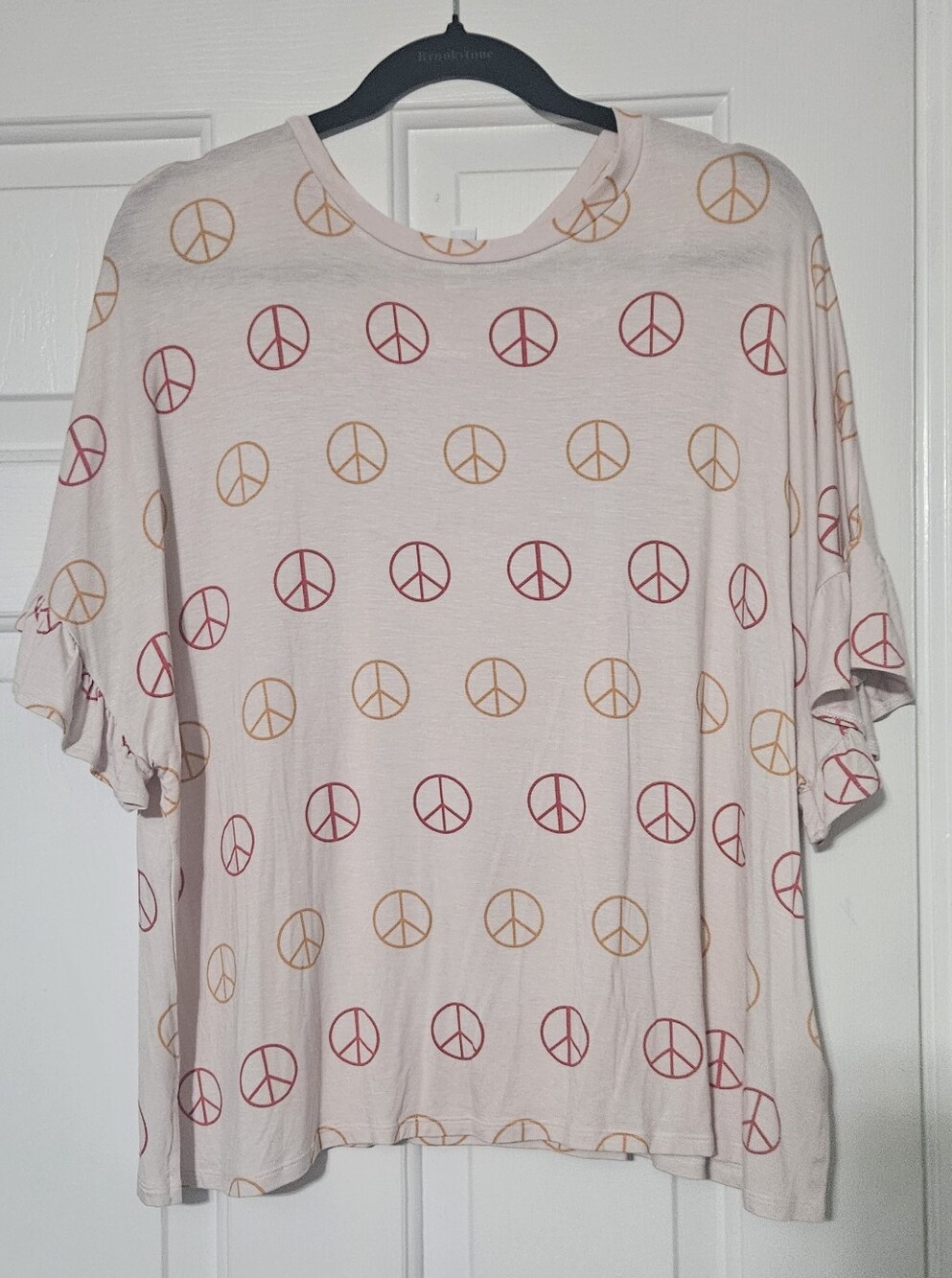 Lulroe Women's Crean  Peace Sign Short Flutter Sleeve Top Size XL
